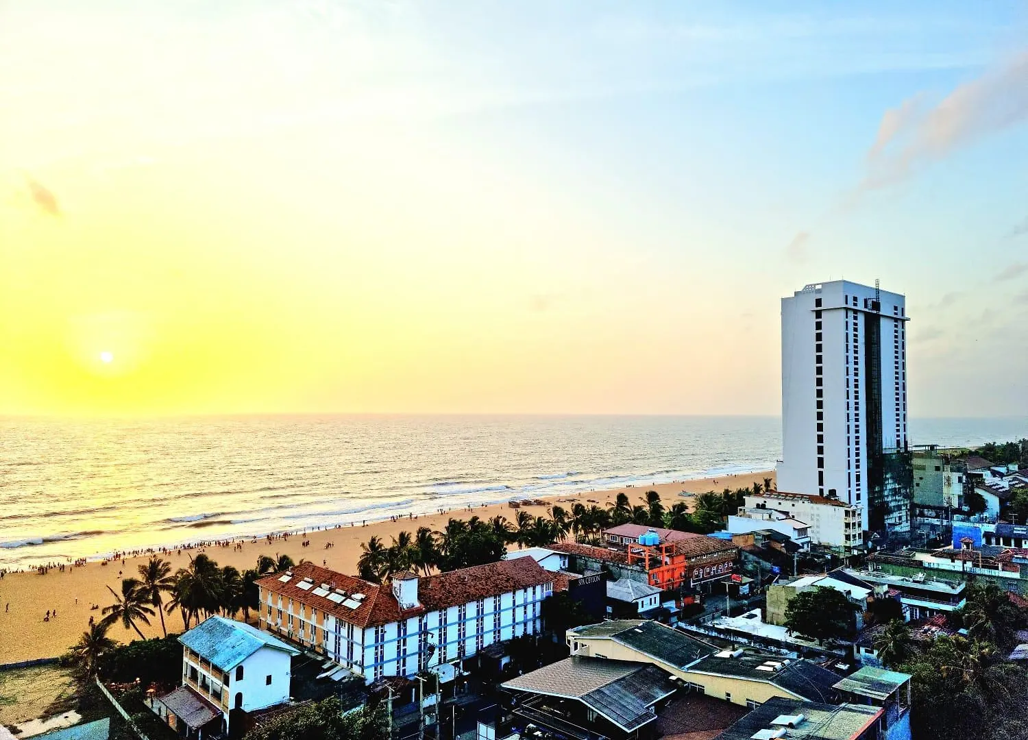 Infinity Condos By Ocean Breeze Negombo Apartament