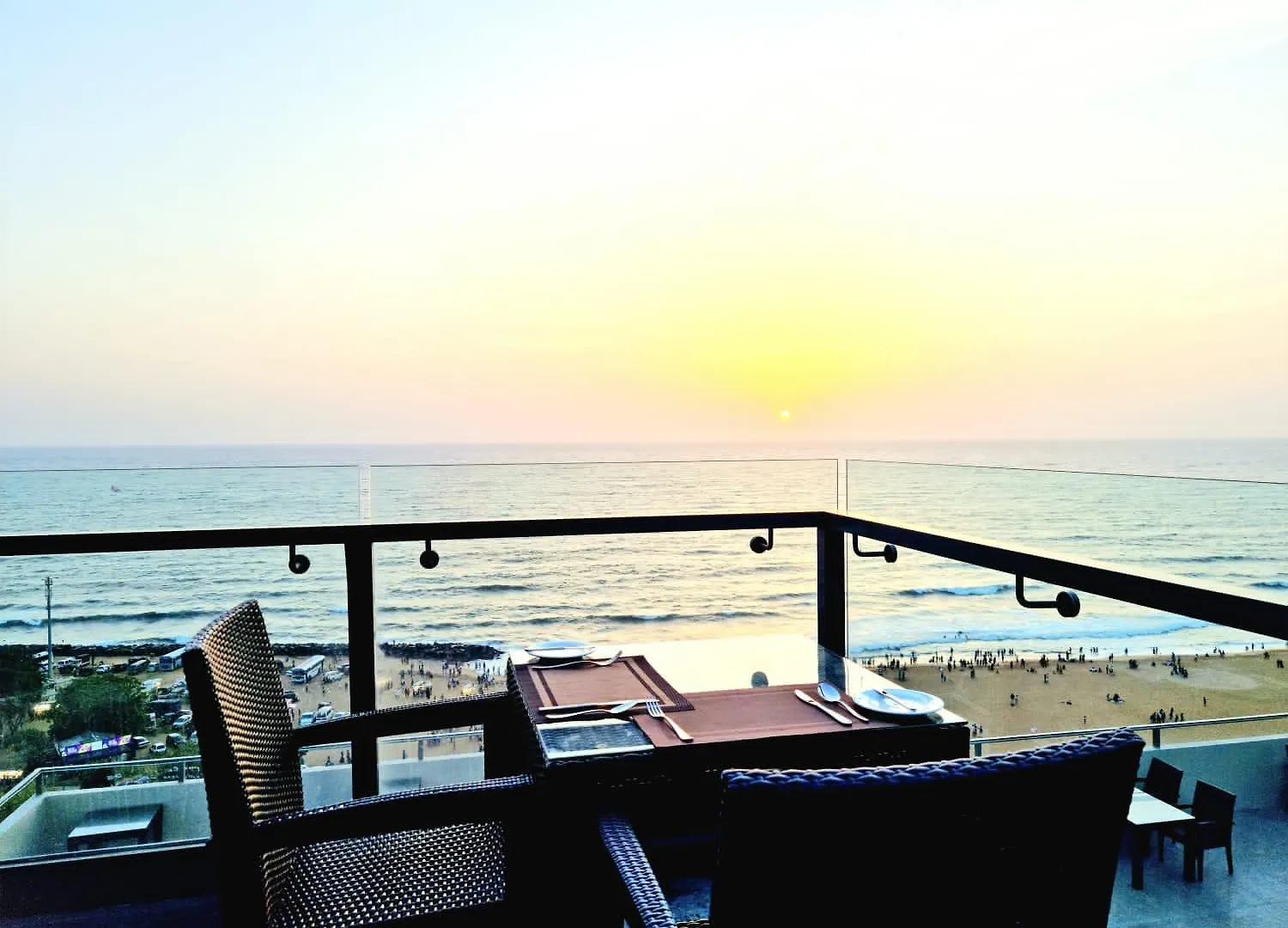 Apartment Infinity Condos By Ocean Breeze Negombo