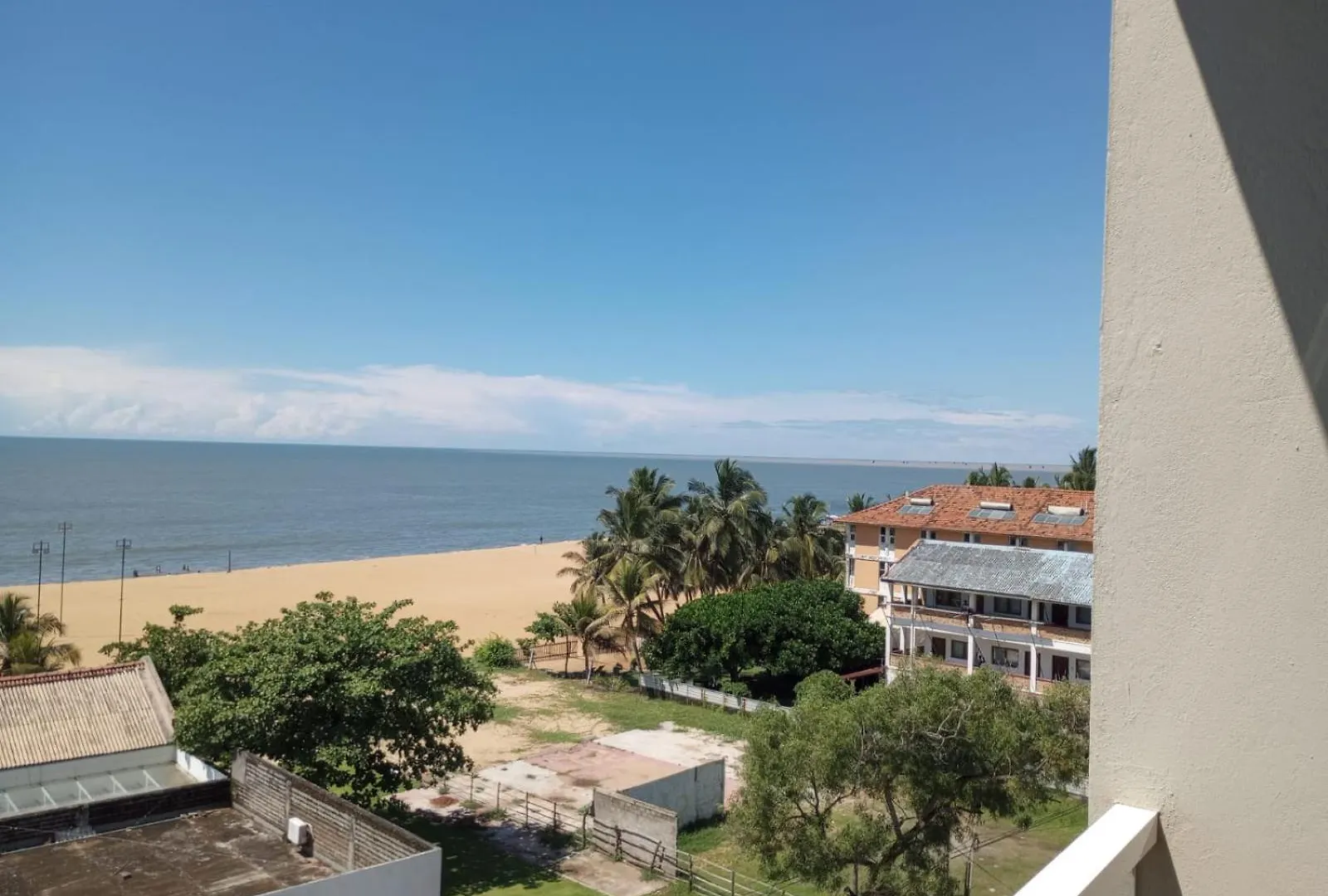 Apartment Infinity Condos By Ocean Breeze Negombo